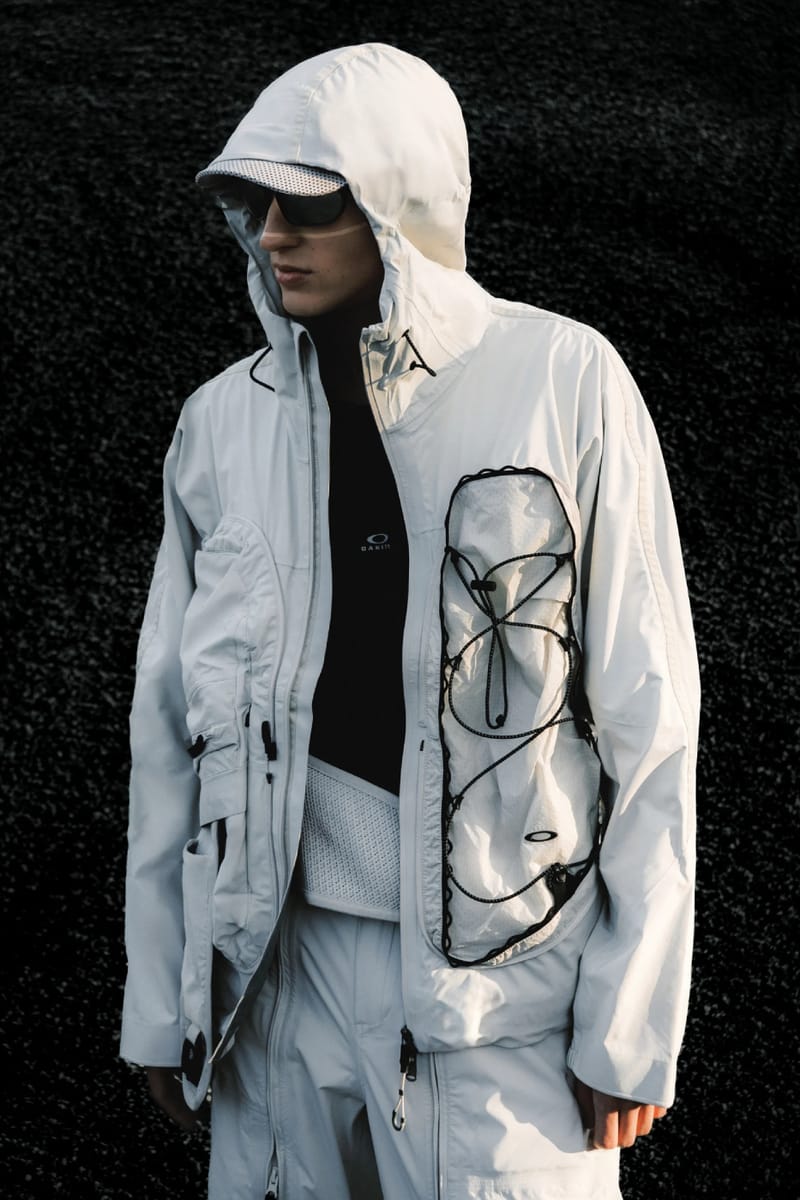 26SS 激レア OAKLEY セットアップ Y2K テック系 平成レトロ 希少 Oakley “Latitude SS26” Collection Release Info | Hypebeast