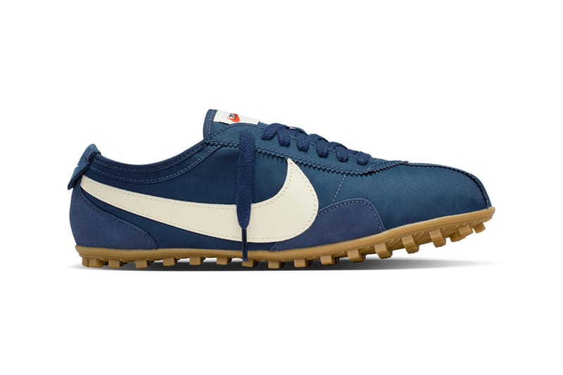 NIKE MOON SHOE OG ネイビー emmi 24.5 Nike Moon Shoe OG “Midnight Navy” Official Images | Hypebeast