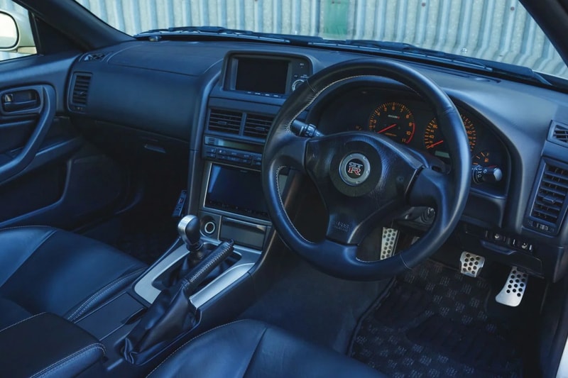 五台 Nissan R34 Skyline GT‑R 罕见珍藏即将登上拍卖场 | Hypebeast