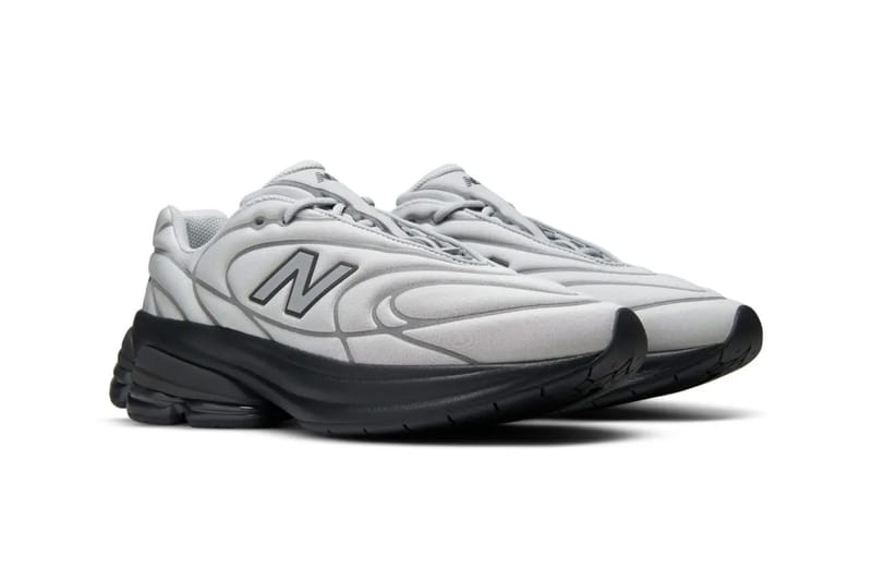 ハル New Balance 5030 “Rainclound/Black Metallic” | Hypebeast