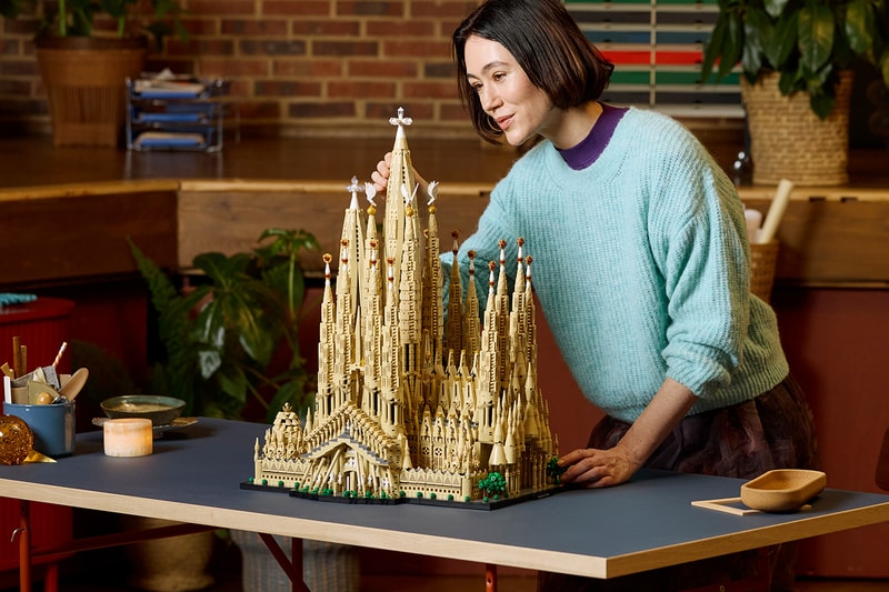 LEGO Architecture Sagrada Fam lia Set Honor Antoni Gaud Hypebeast LEGO Architecture Sagrada Fam lia Set Honor Antoni Gaud Hypebeast