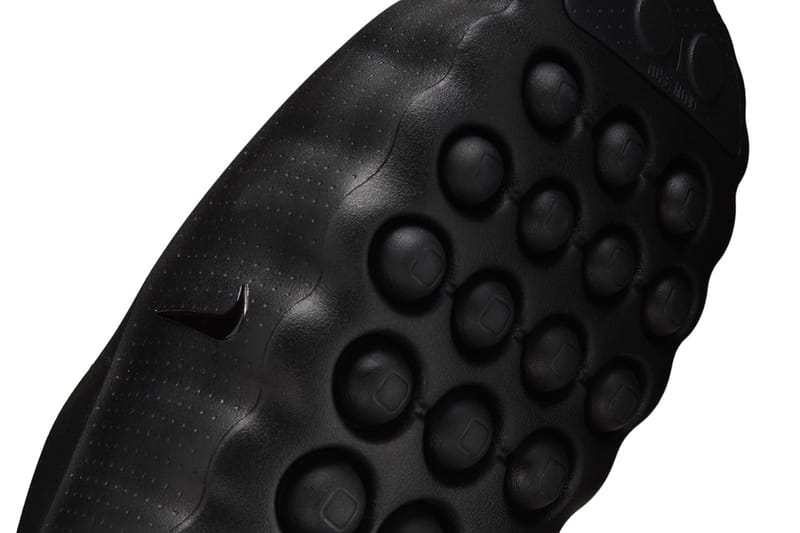 Nike Mind 001 