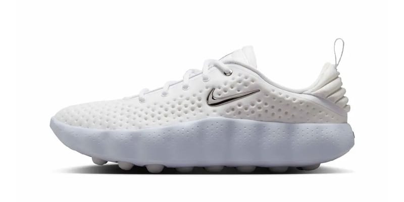 Nike Mind 002 
