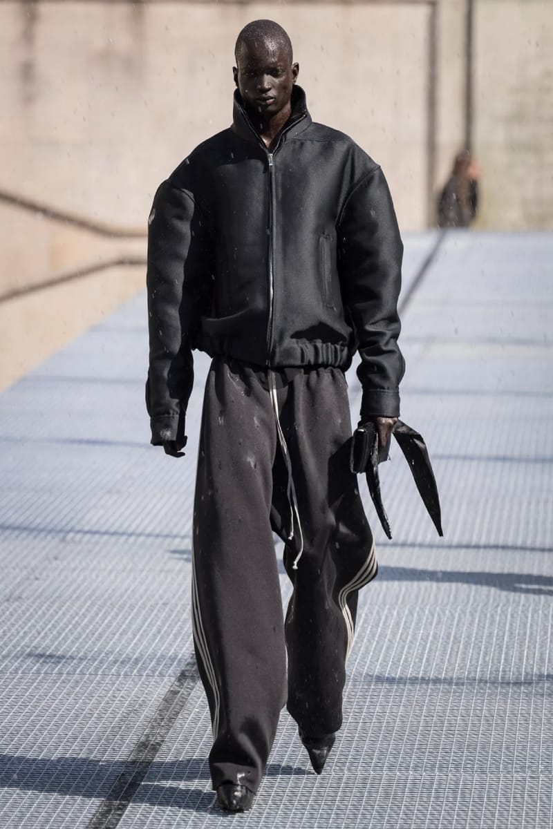 rick owens セカンドスキン Rick Owens SS27“STONE”男装系列走秀｜巴黎时装周adidas 联名全解析