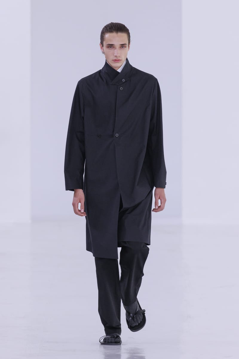 On × POST ARCHIVE FACTION (PAF) POST ARCHIVE FACTION (PAF) SS27 Runway PFW | Hypebeast