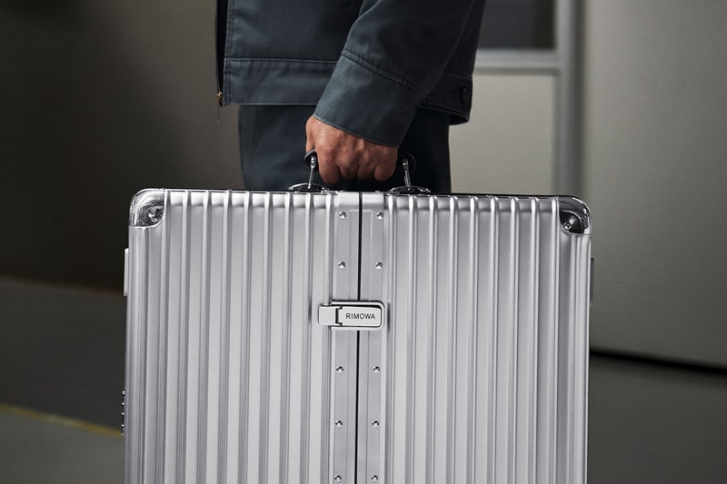 RIMOWA x Winmau 한정판 알루미늄 다트보드 케이스, 6,000달러에 출시 이미지 5
