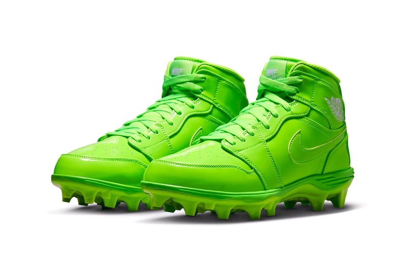 Air Jordan 1 Mid TD Cleat에 더해진 "Electric Green" 이미지 3