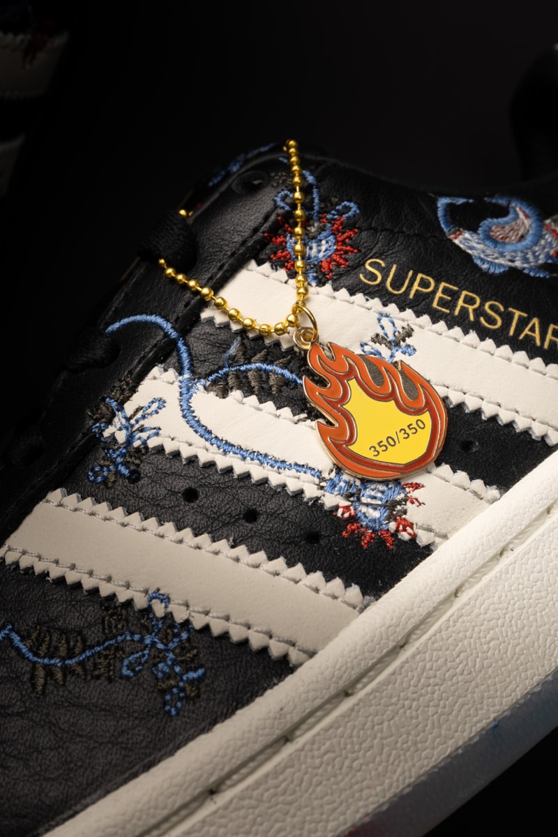 Limited Edt, 피콕 모티프와 골드 하드웨어 더한 adidas Originals Superstar ‘Made in India’ 350족 한정 출시 이미지 7