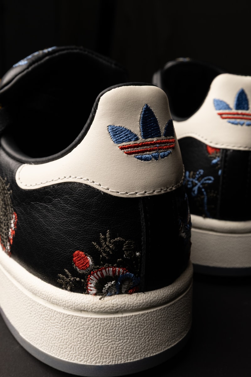 Limited Edt, 피콕 모티프와 골드 하드웨어 더한 adidas Originals Superstar ‘Made in India’ 350족 한정 출시 이미지 10