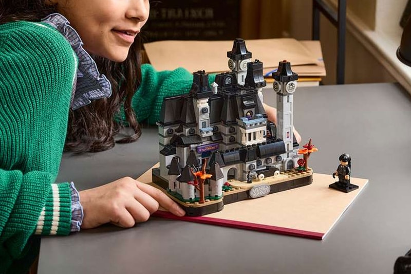 LEGO, 890피스 ‘웬즈데이’ 네버모어 아카데미 세트로 아웃캐스트 학교 재현 이미지 3