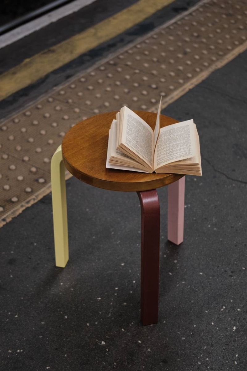 Paul Smith와 Artek, 다채로운 ‘Edition Three’ Stool 60으로 재회 이미지 5