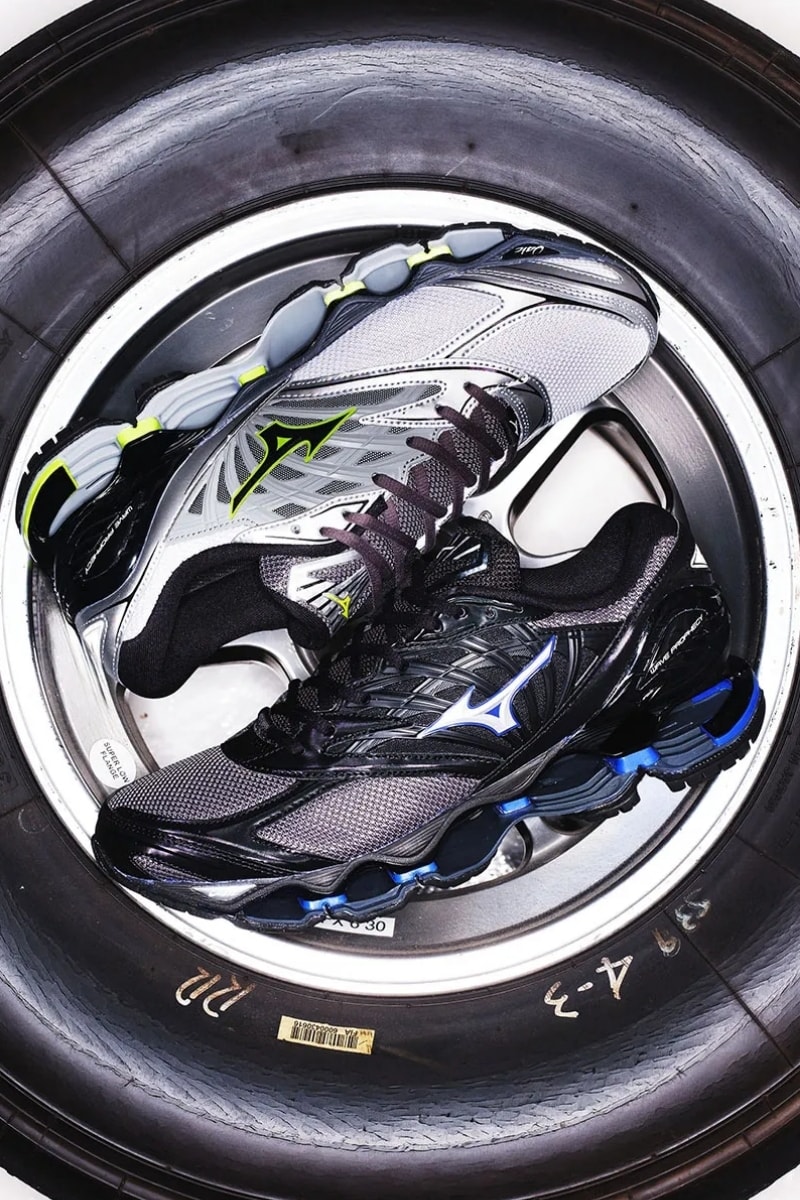 Mizuno Wave Prophecy LS, KICKS LAB 단독 ‘Light Grey’와 ‘Charcoal’ 컬러웨이로 출시 이미지 1