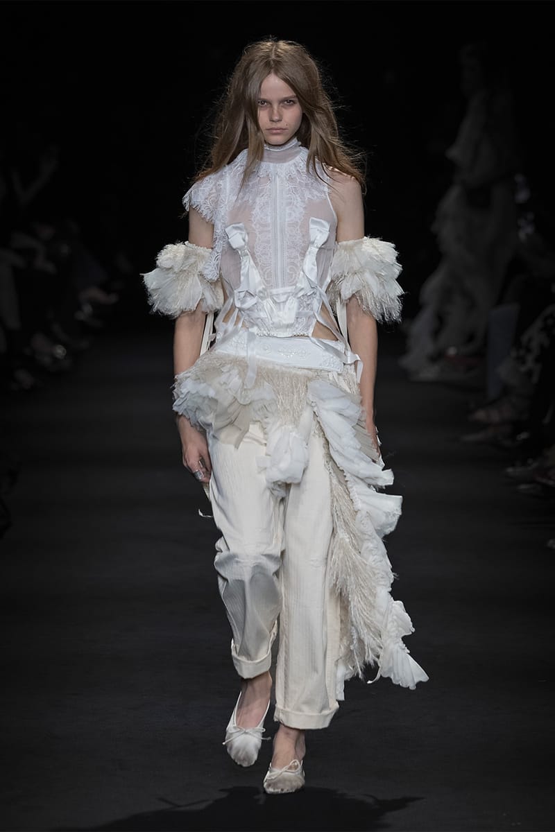ANN DEMEULEMEESTER 32年間コレクション全集 Ann Demeulemeester SS27 “LONESOME HEAVEN” PFW | Hypebeast