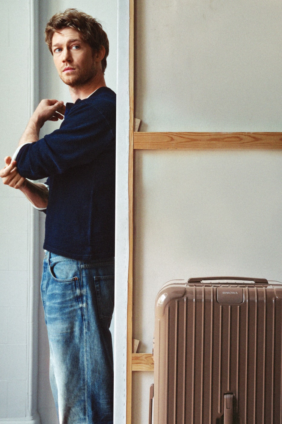 Impormasyon sa Pag-release ng RIMOWA Umber, Ultramarine Essential at ...