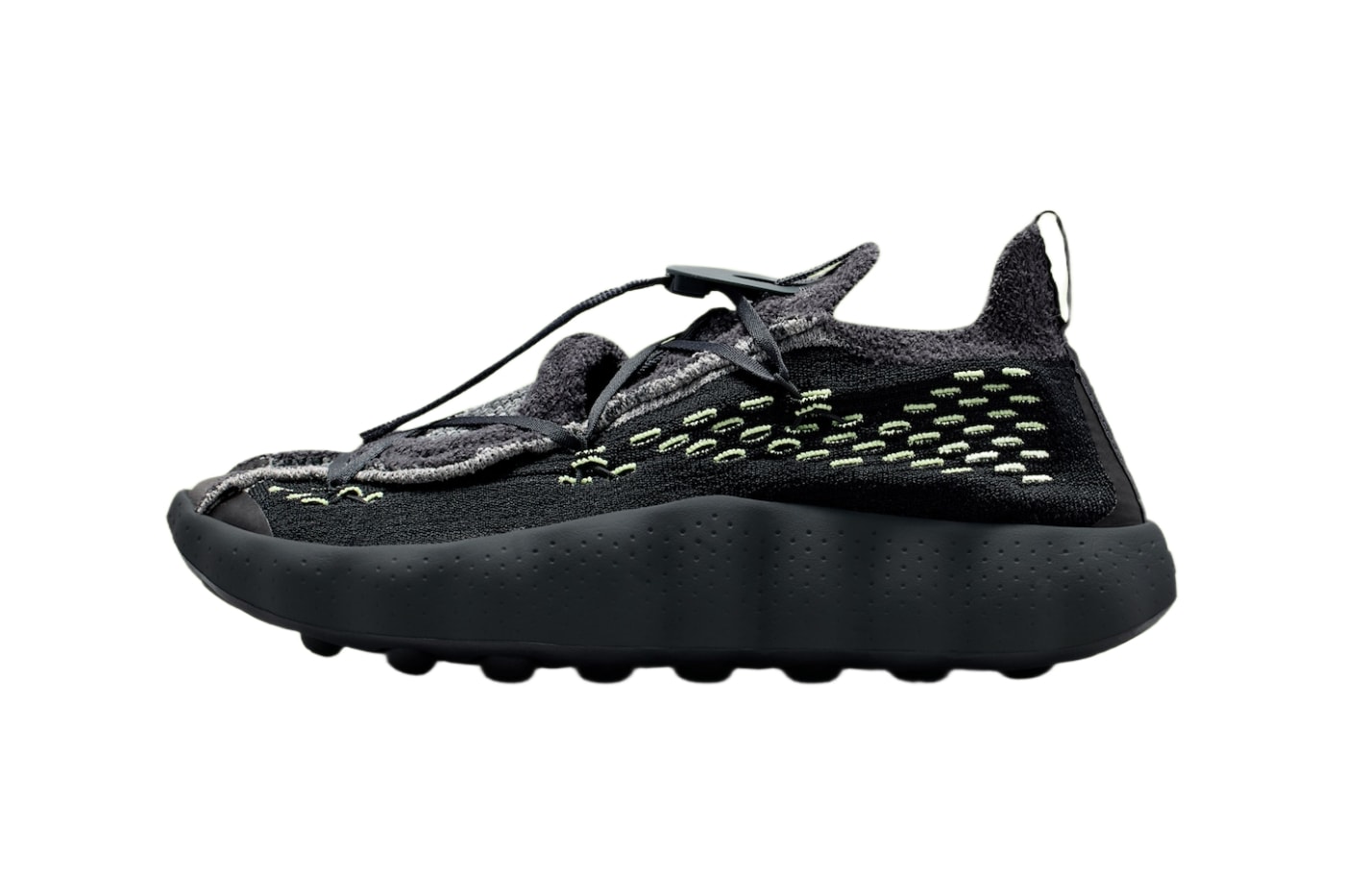 Mind Texture Nike Mind 002 Flyknit “Black/Dark Smoke Gray”: Immagini Ufficiali ...