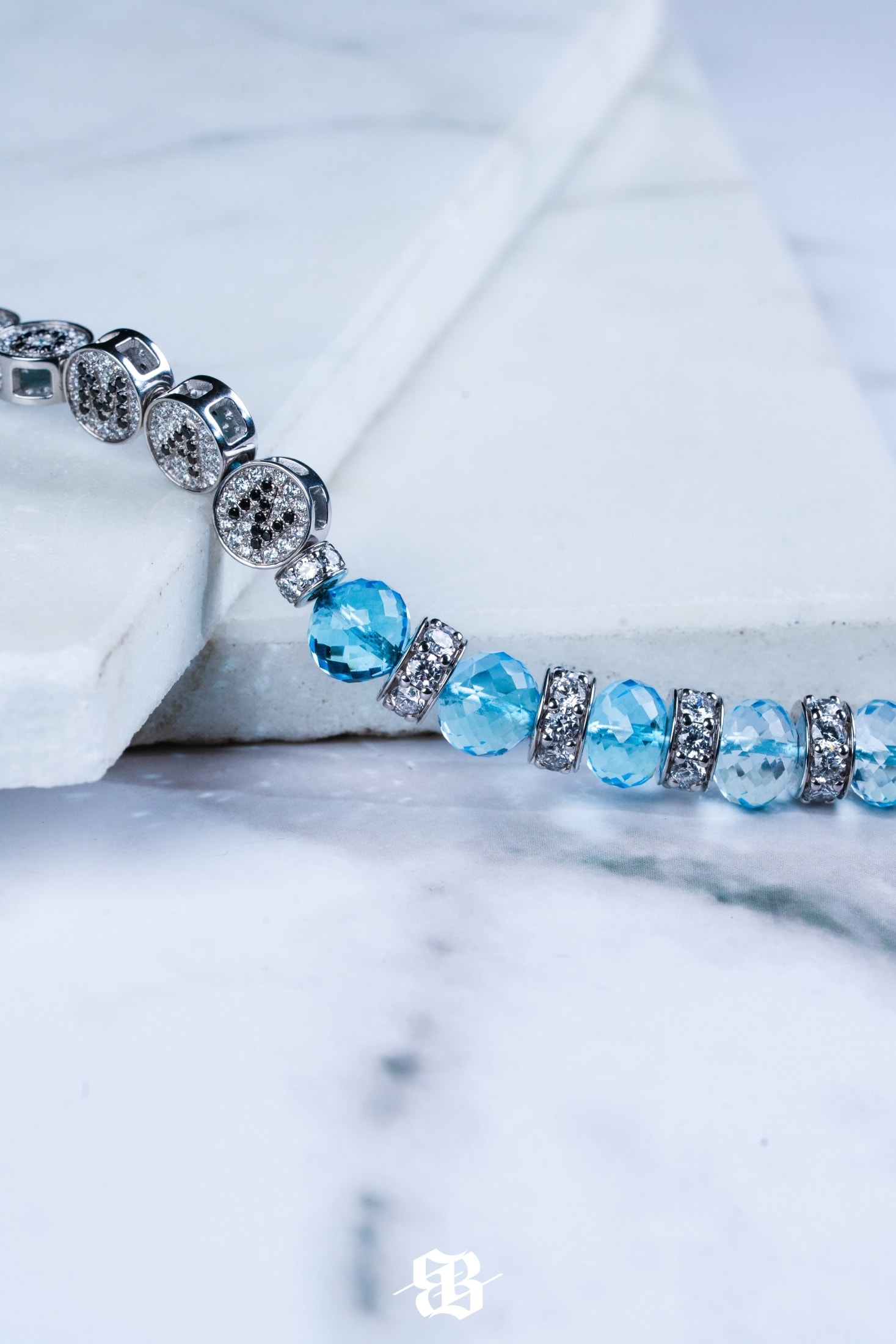 Sguardo da vicino al bracciale 