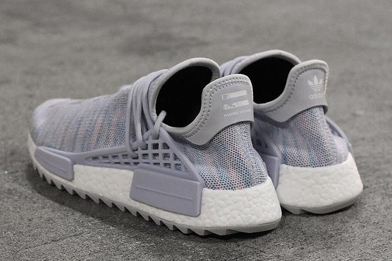 Adidas pharrell grise top