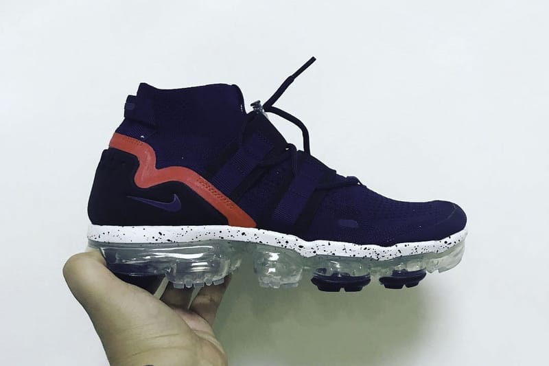 Nike vapormax blanche et store rouge