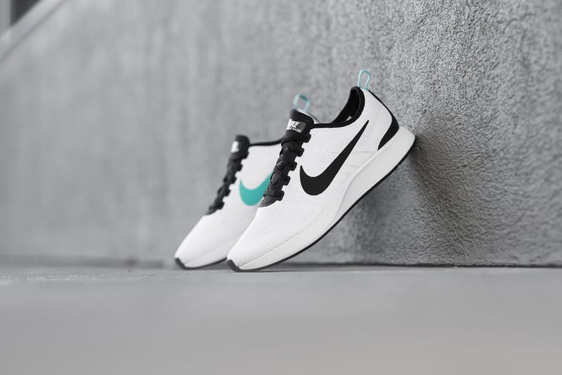 Nike dualtone store racer blanche