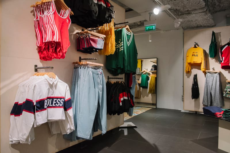 Boutique shop fila paris