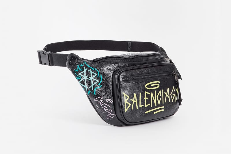 Balenciaga D voile Un Sac Banane Graffiti Hypebeast