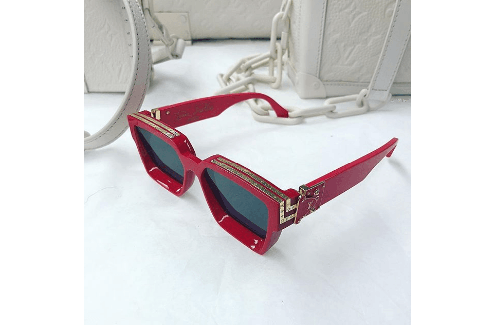 176KB 2001 null null null null null 15 18 1 2003 null EftwCyrBh3jNSM