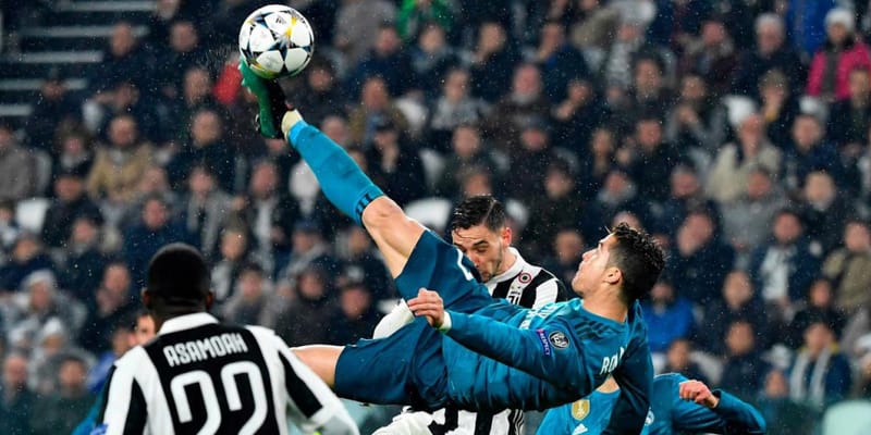 Le Retourné Acrobatique De Cristiano Ronaldo Élu But De L'Année Par L ...