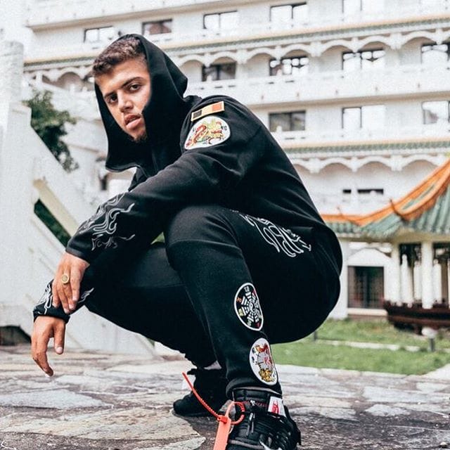 Hamza C l bre La Belgique Et Le Japon Avec Un Ensemble Nike Tech