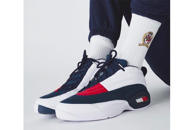 Ronnie Fieg R v le Une Sneaker En Collaboration Avec Tommy