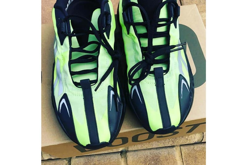 6ix9ine hot sale yeezy 700