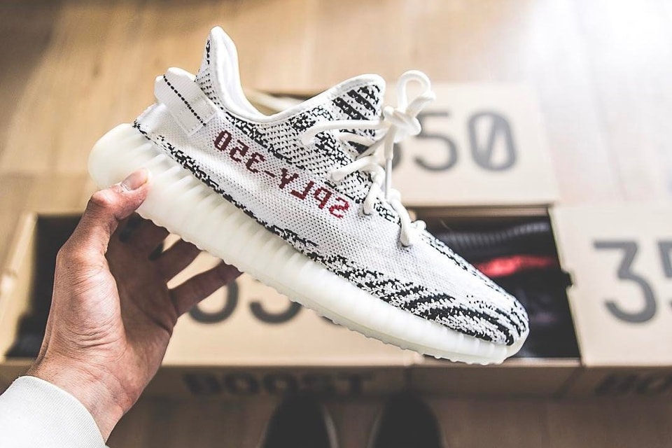 La YEEZY BOOST 350 Zebra De Nouveau En Stock TrÃ¨s BientÃ´t | HYPEBEAST