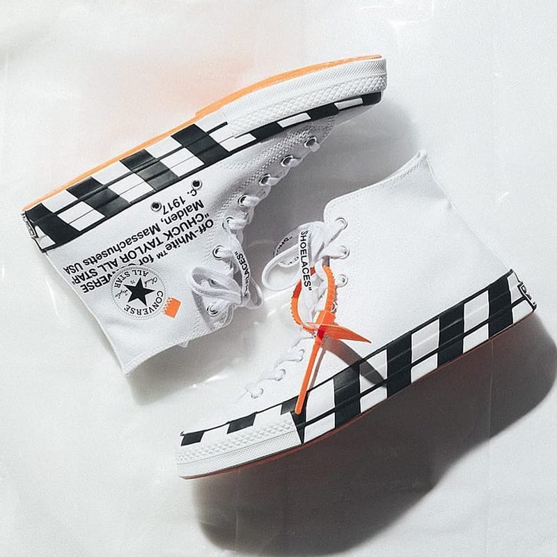 Converse ouverte on sale