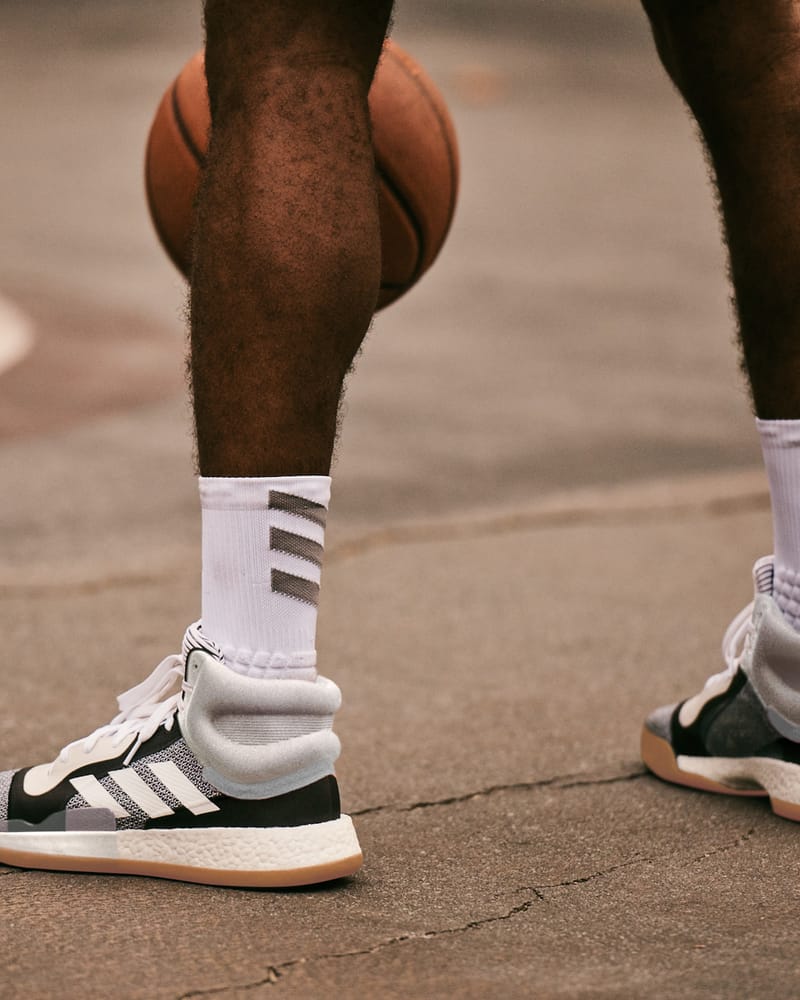 Nouvelle chaussure 2025 adidas 2018
