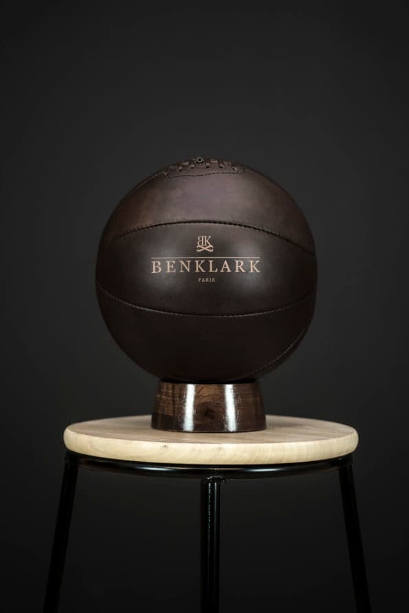 BENKLARK Réédite Son Ballon De Basket Entièrement En Cuir Hypebeast