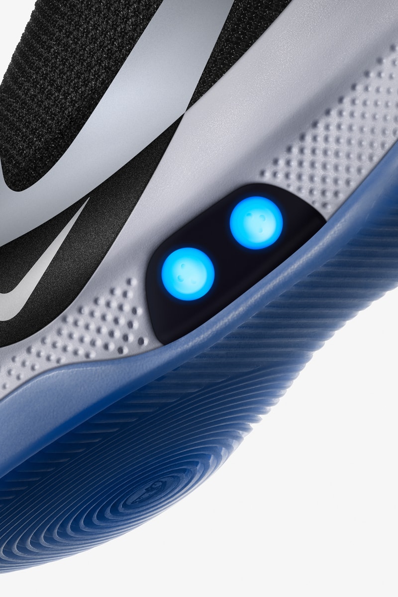 nouvelle nike autolaçante