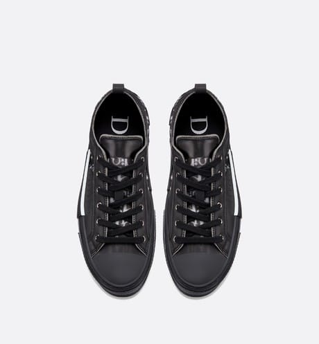 Dior met en vente la version