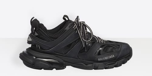 Balenciaga La sneaker Track s affuble d une ampoule LED Hypebeast