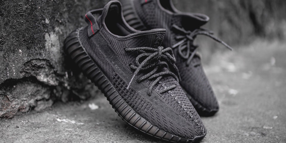 350 v2 triple black