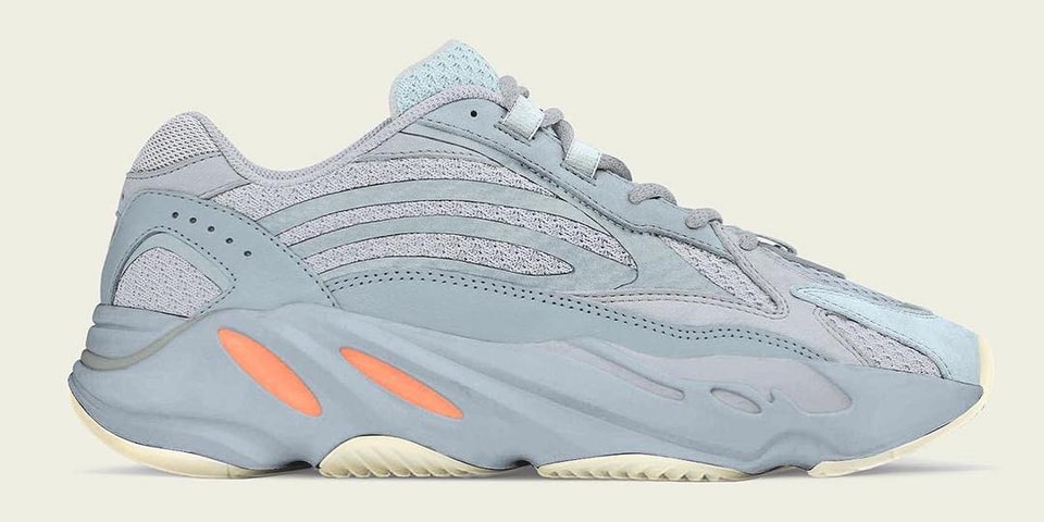 yeezy 700 sortie