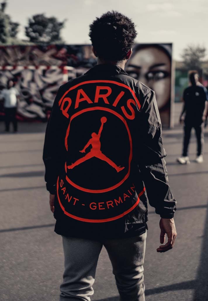 PSG  Une nouvelle coach Jacket Jordan au logo Infrared  HYPEBEAST