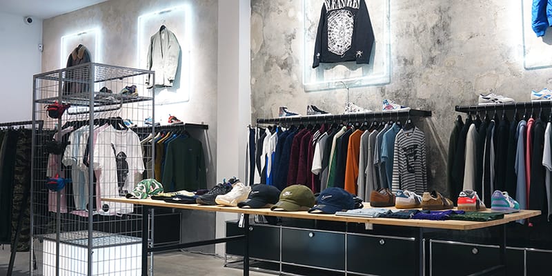 Magasin clearance de mode