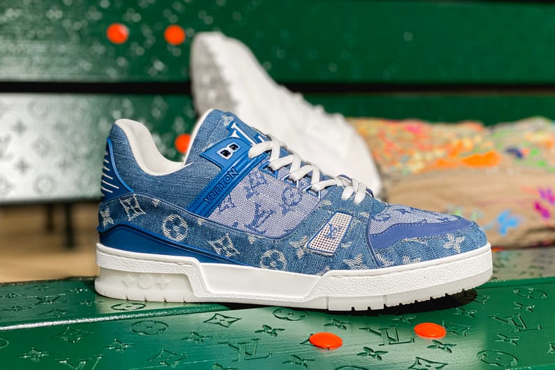 Louis Vuitton aper u exclusif d une nouvelle LV Trainer en denim