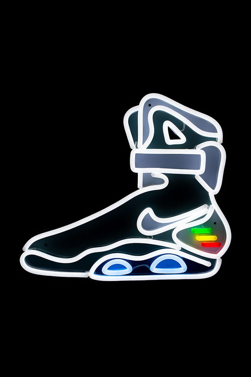 Neon sneakers 2019 online