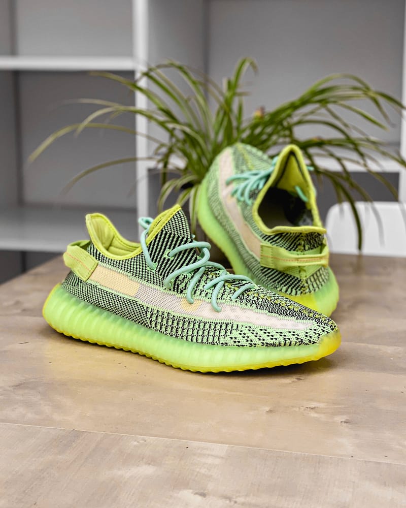 Yeezy cheap vert fluo