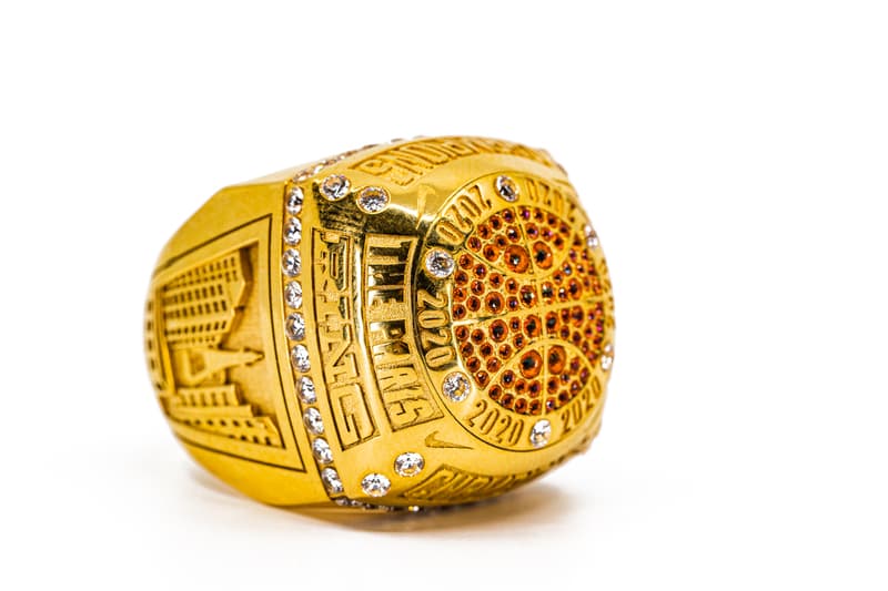 Bague nike or 2025