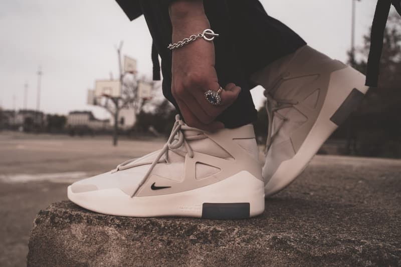 nike fear of god off noir