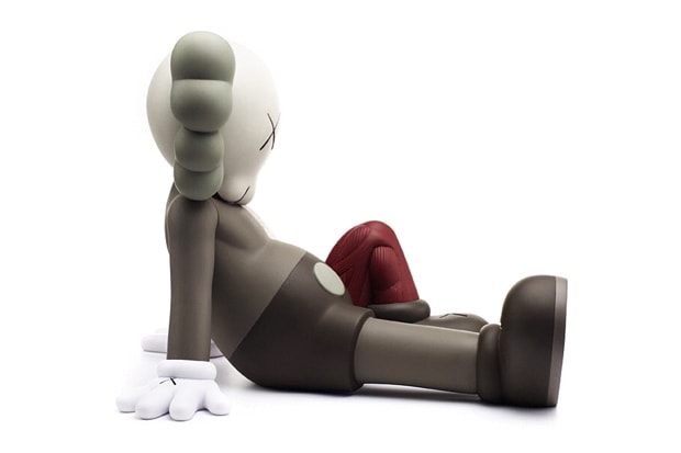 Kaws OriginalFake Resting Place Mono grey Companion Medicom