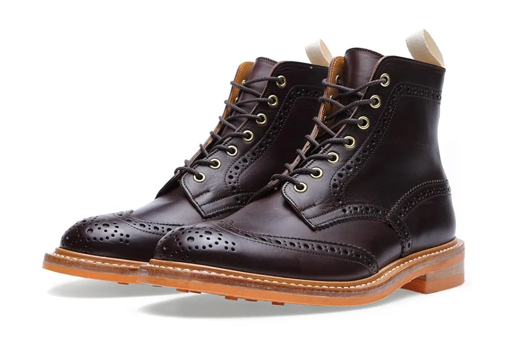 Tricker's x End Hunting Co. Stow Brogue Boot 联名绅士皮靴系列