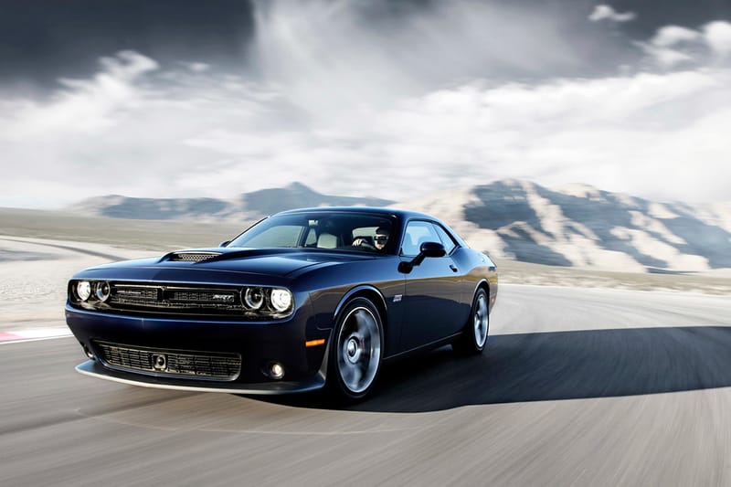 2015 年式样Dodge Challenger SRT Hellcat 跑车| Hypebeast