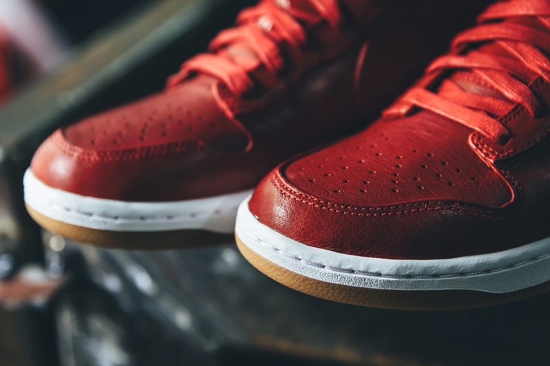 近赏Nike Dunk Lux High SP「Gym Red」配色| Hypebeast